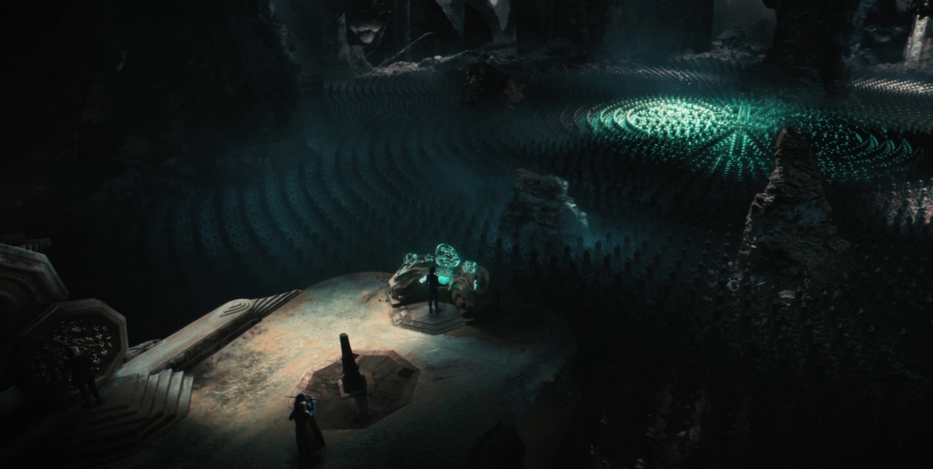 Still frame from the Discovery Season 4 episode Choose to Live showing the interior of the Abronian spaceship.