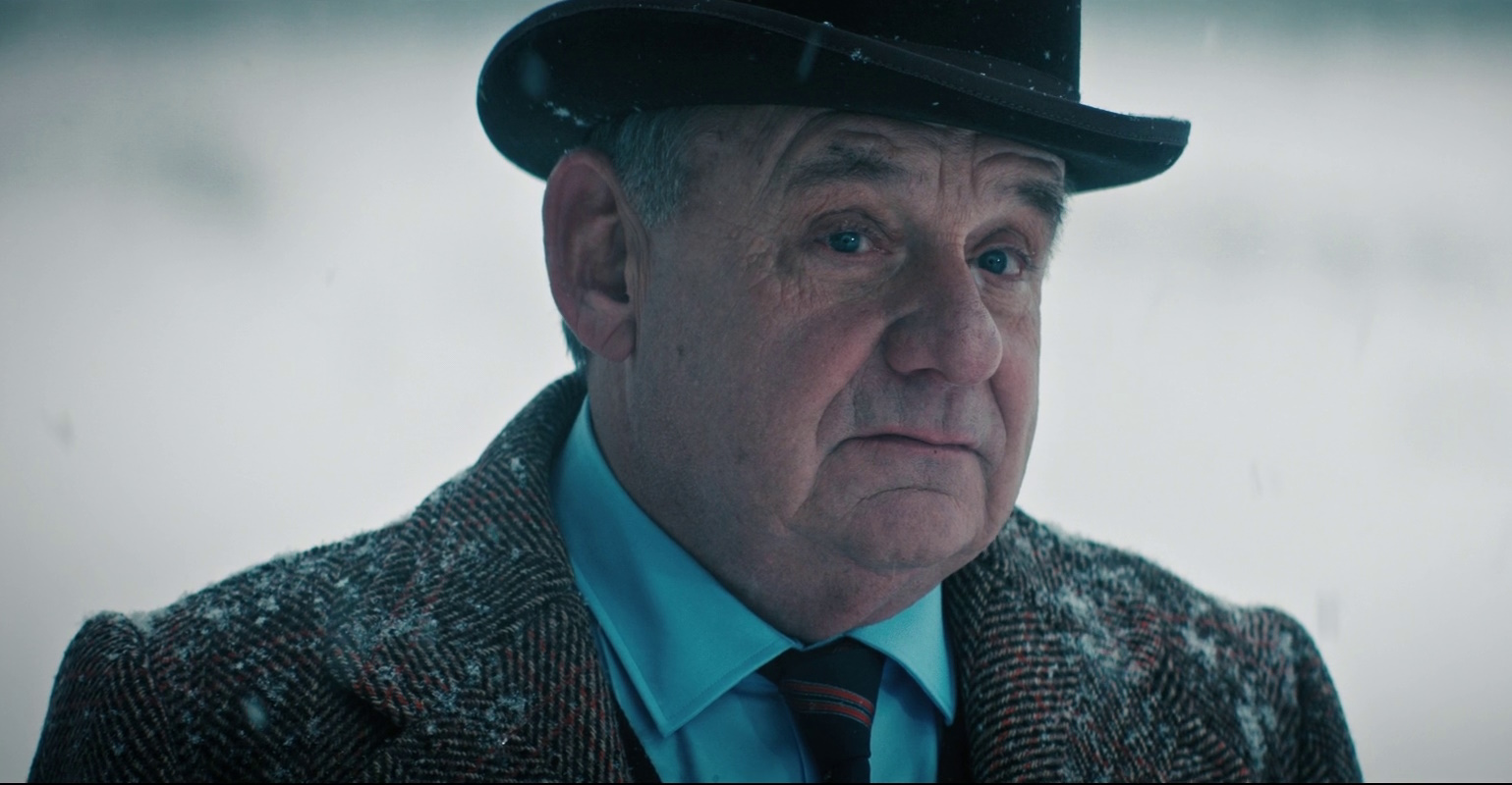 Still frame from the Discovery Season 3 episode Terra Firma featuring the character of Carl.