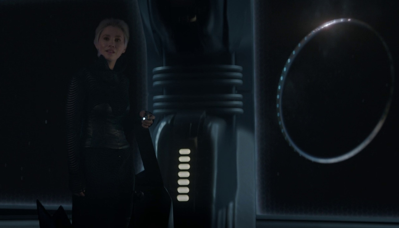 Still frame from Halo Season 2 (2024) showing Makee and the Halo ring-world.