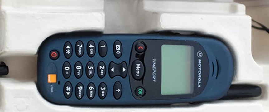 A Motorola Timeport mobile phone.