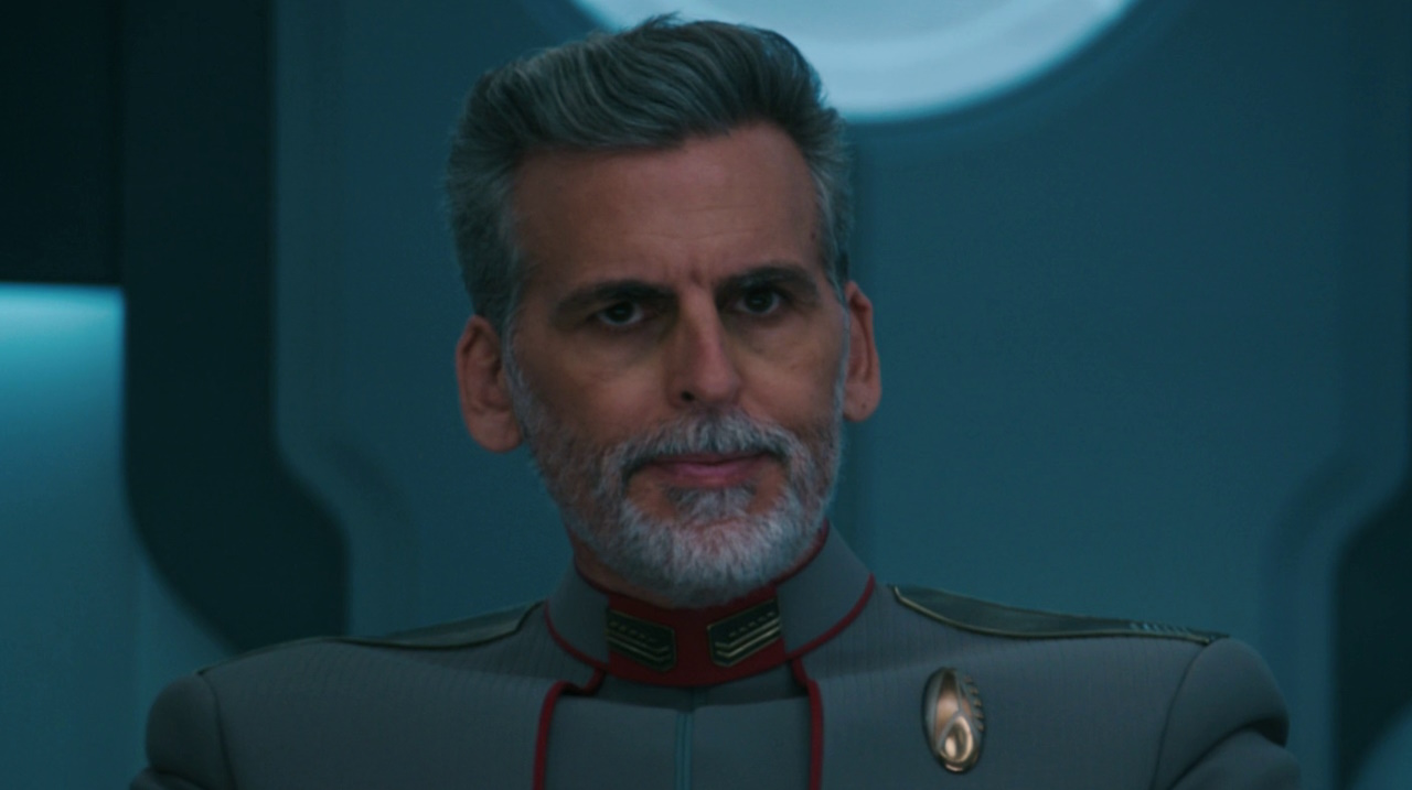Still frame from Star Trek: Discovery Season 5 (2024) showing Admiral Vance.