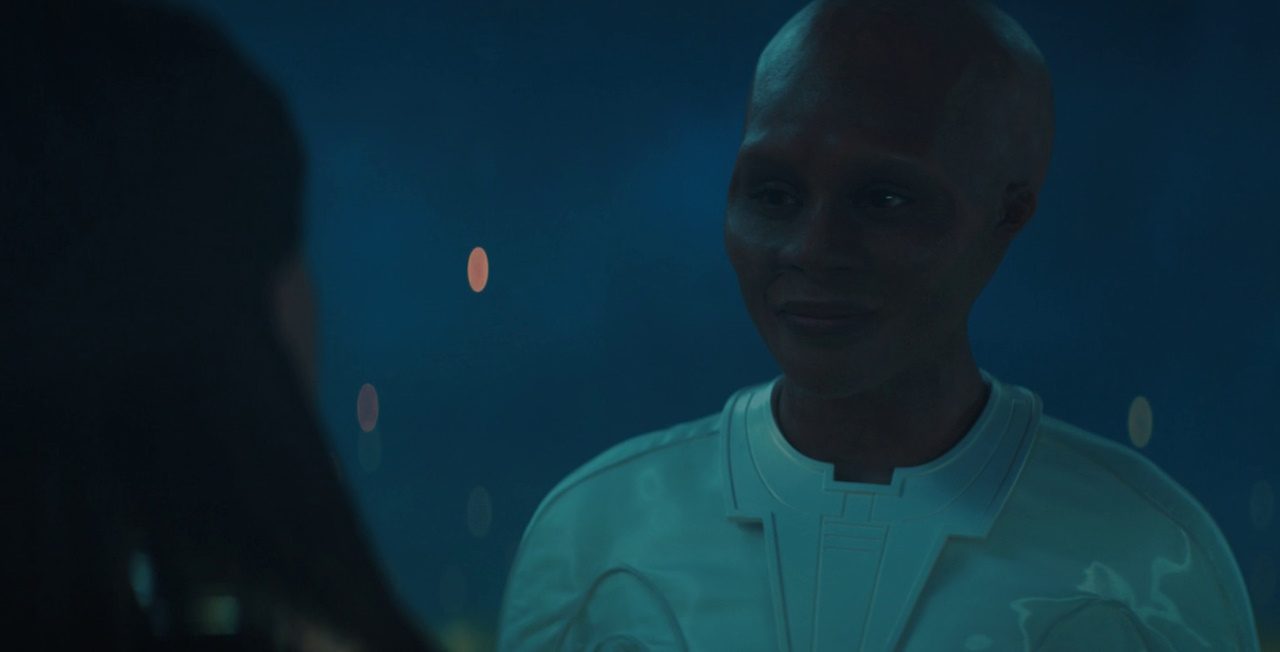 Still frame from Star Trek: Discovery Season 5 (2024) showing Captain Burnham with a Progenitor.