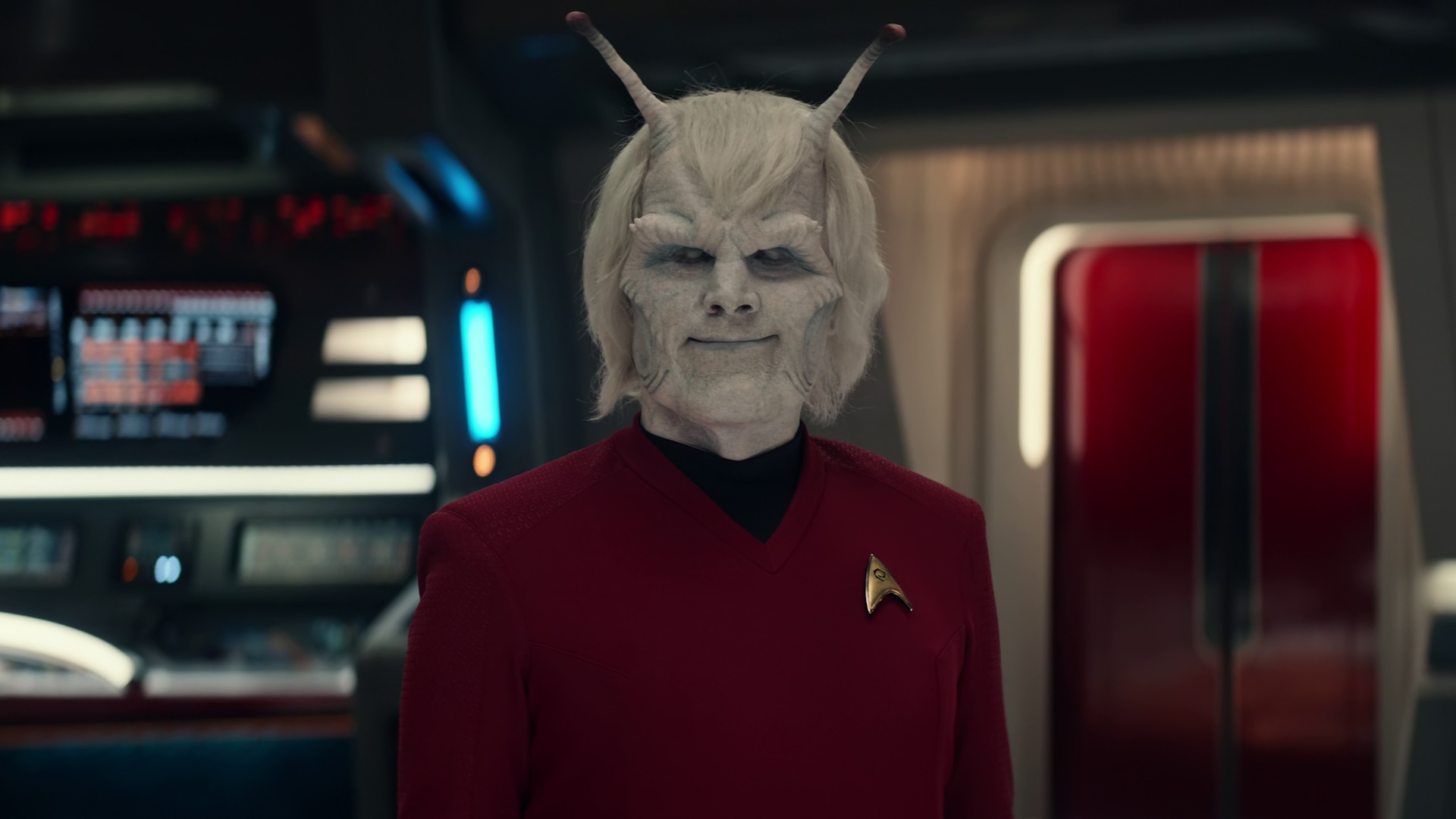 Still frame from Star Trek: Strange New Worlds Season 2 (2023) showing Hemmer.