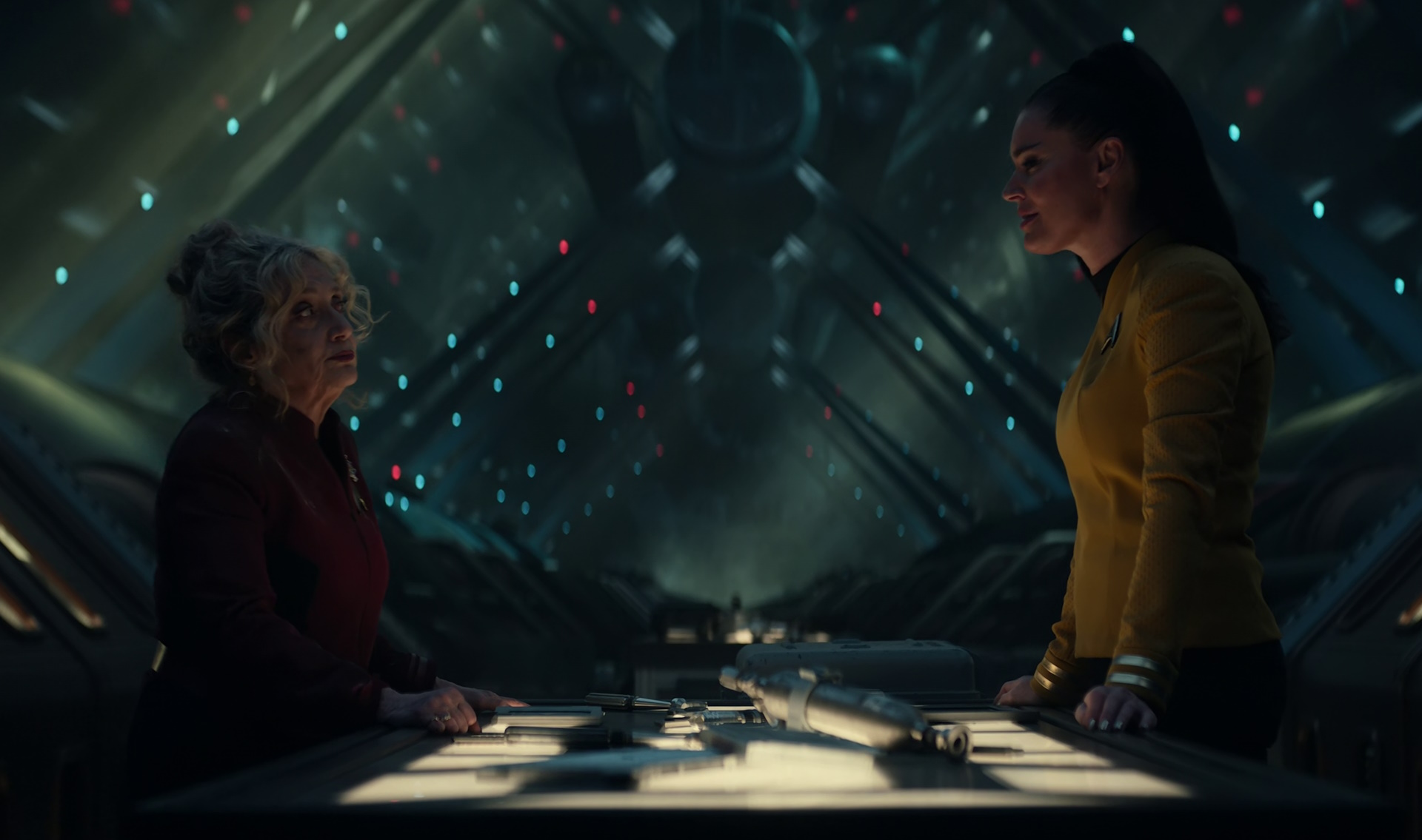 Still frame from Star Trek: Strange New Worlds Season 2 (2023) showing Pelia and Una arguing.