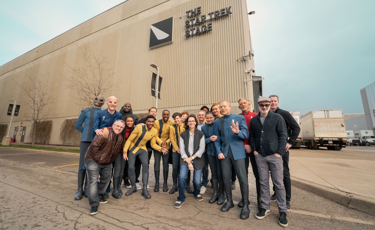 Promo photo for Star Trek: Discovery showing the main cast at the opening of "The Star Trek Stage" at Paramount.
