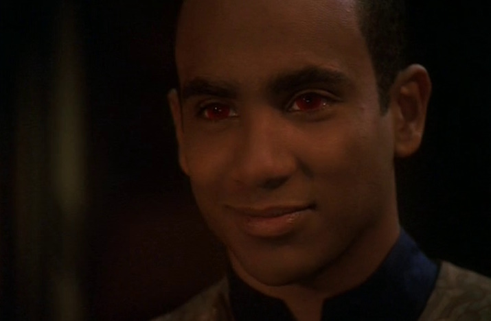 Still frame from Star Trek: Deep Space Nine Season 6 showing Jake Sisko possessed by a Pah-Wraith.