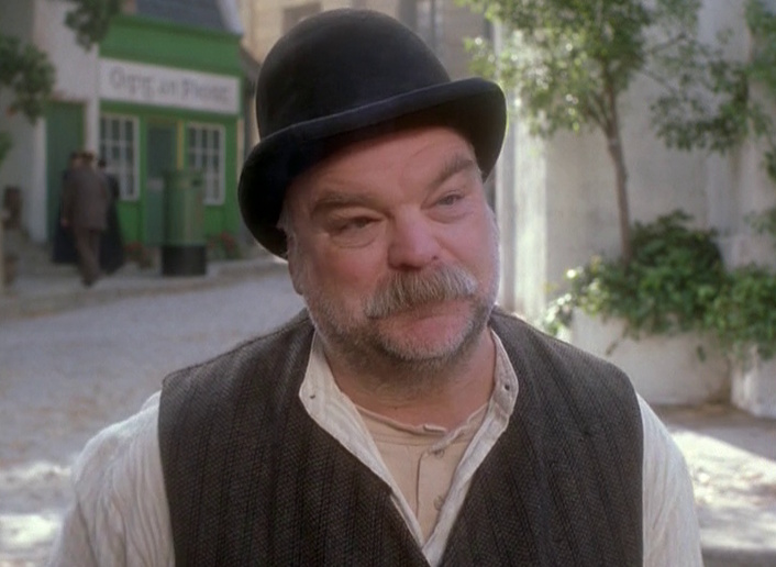 Still frame from Star Trek: Voyager showing a holographic Irishman.