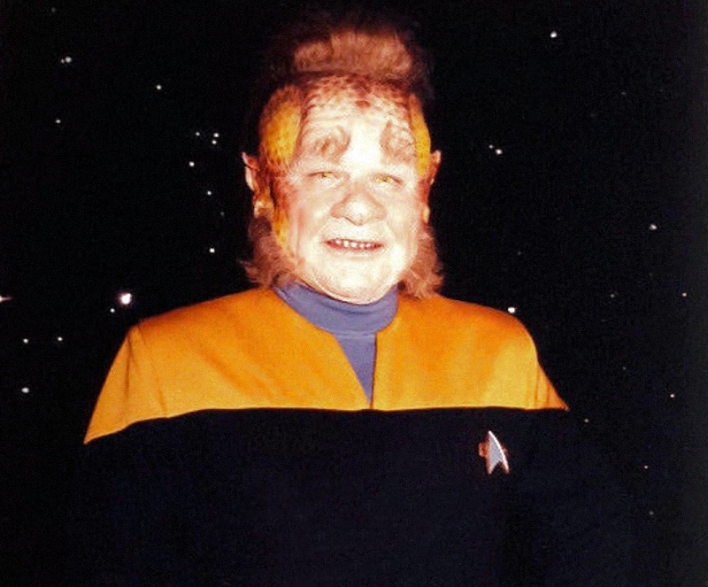 Promotional photo of Ethan Phillips as Neelix (in a Starfleet uniform for some reason).