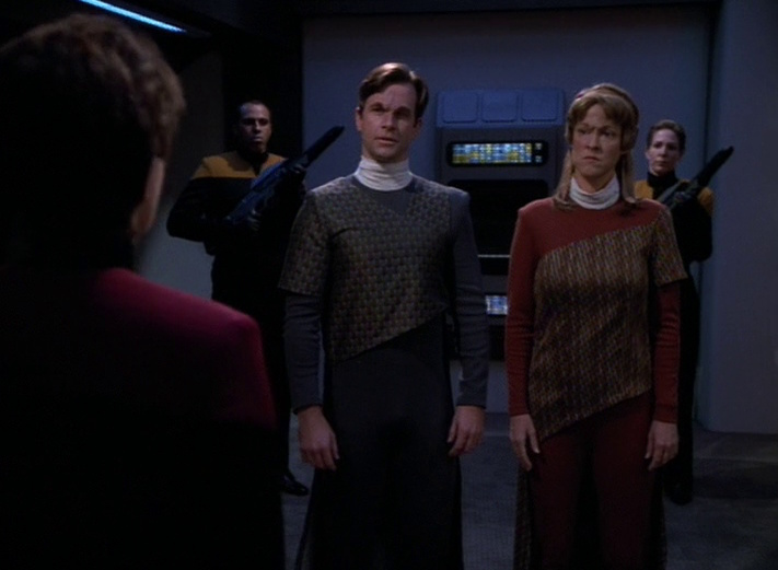 Still frame from Star Trek: Voyager showing the Voyager simulation.