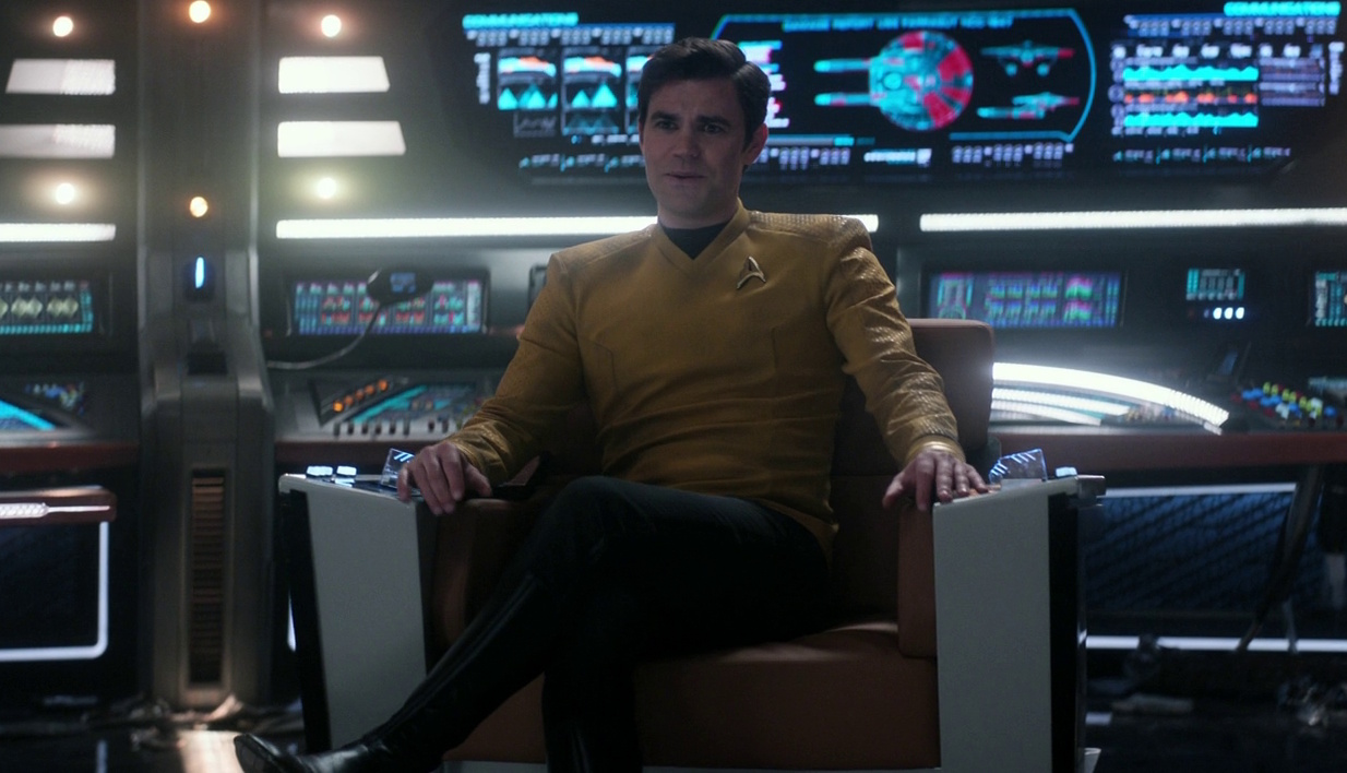 Still frame from Star Trek: Strange New Worlds 3x06: The Sehlat Who Ate Its Tail showing Kirk in command.