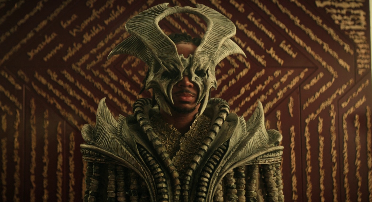 Still frame from Star Trek: Strange New Worlds 3x10 (New Life and New Civilizations) showing Ensign Gamble possessed by the Vezda.