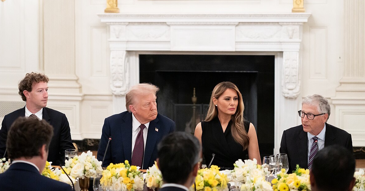 Photo of Mark Zuckerberg, Donald Trump, Melania Trump, and Bill Gates at the White House, 2025.