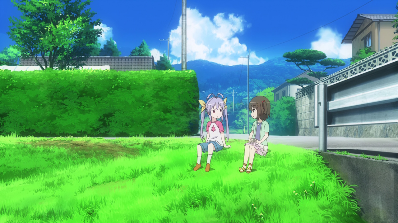 Still frame from Non Non Biyori showing Renge and Honoka