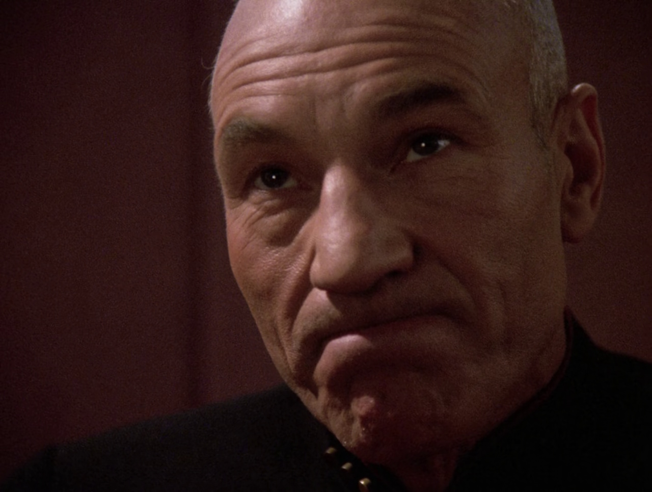 Still frame from Star Trek TNG S5 showing Picard