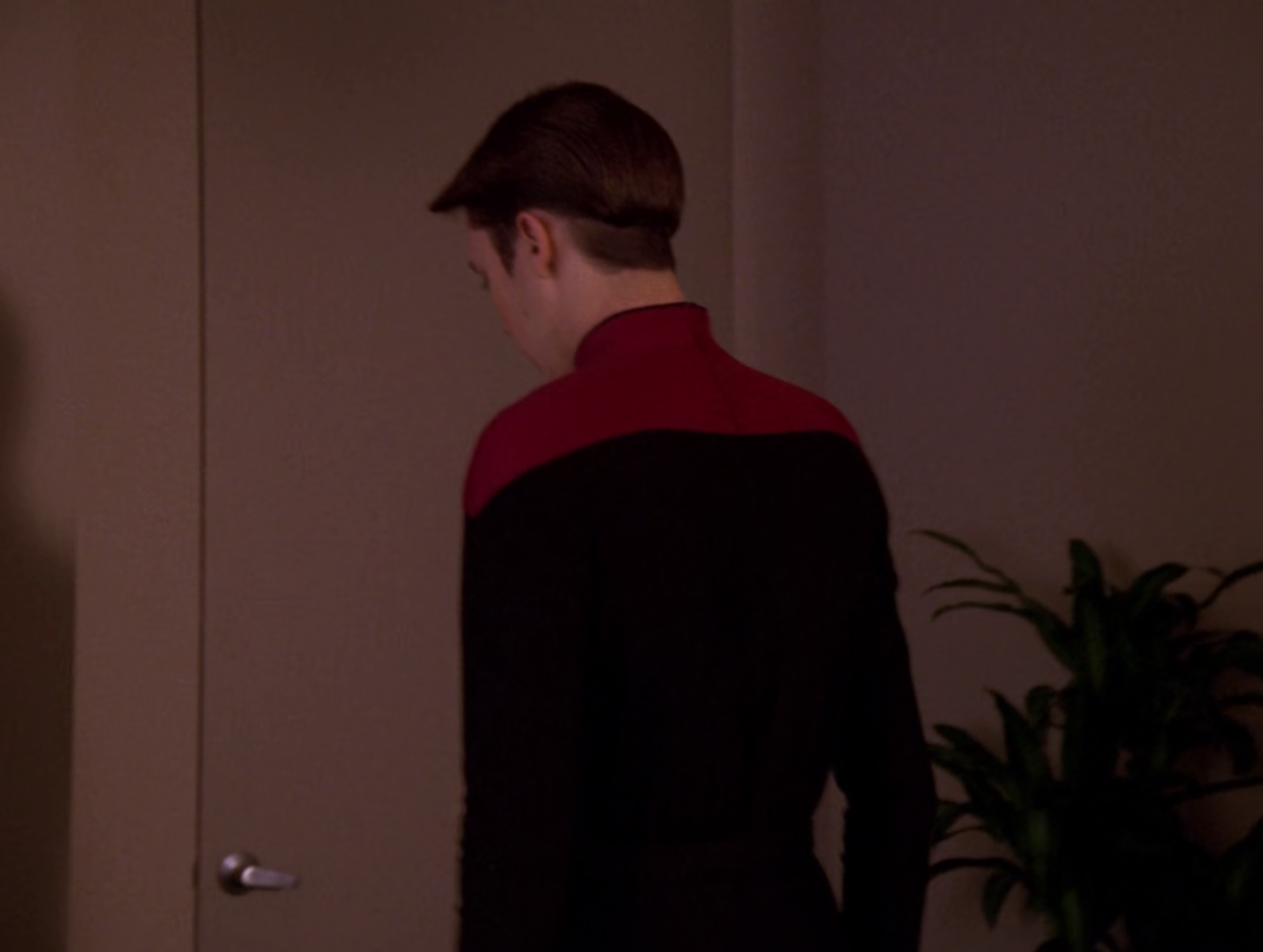 Still frame from Star Trek TNG S5 showing Wesley