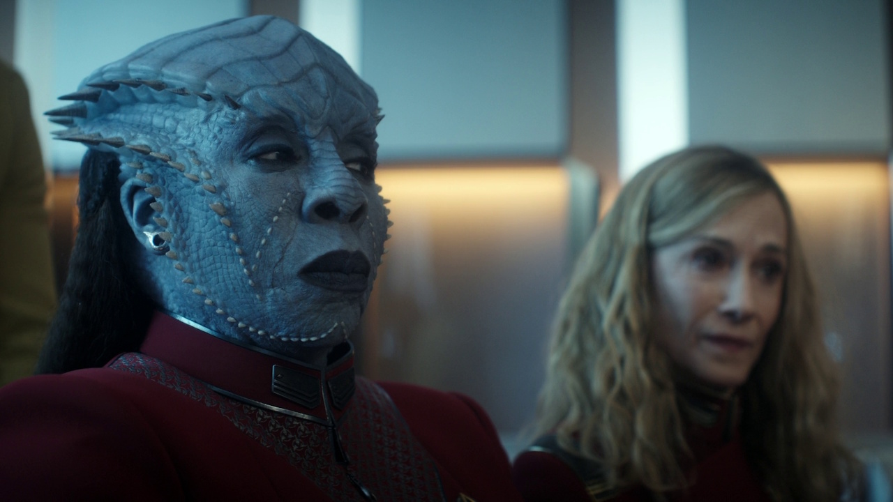 Still frame from Vox in Excelso showing Lura and Ake