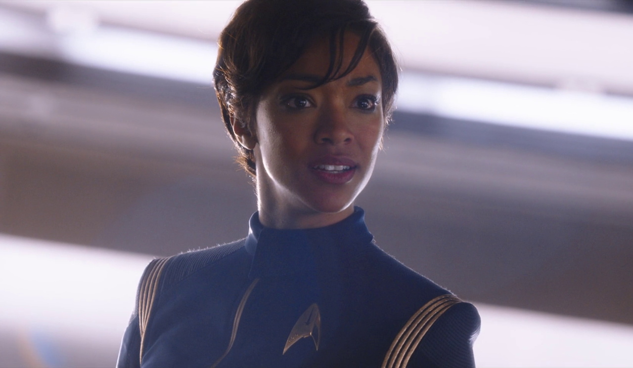 Still frame from Star Trek DIS showing Burnham