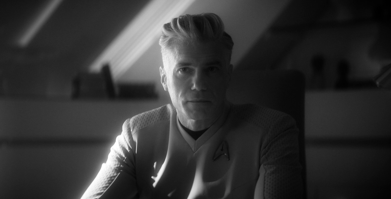 Still frame from Star Trek SNW 4x04 showing Pike