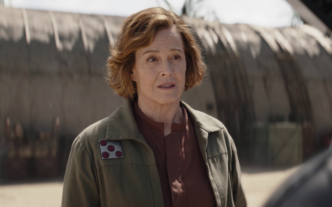 Still frame from The Mandalorian and Grogu (2026) showing the New Republic colonel