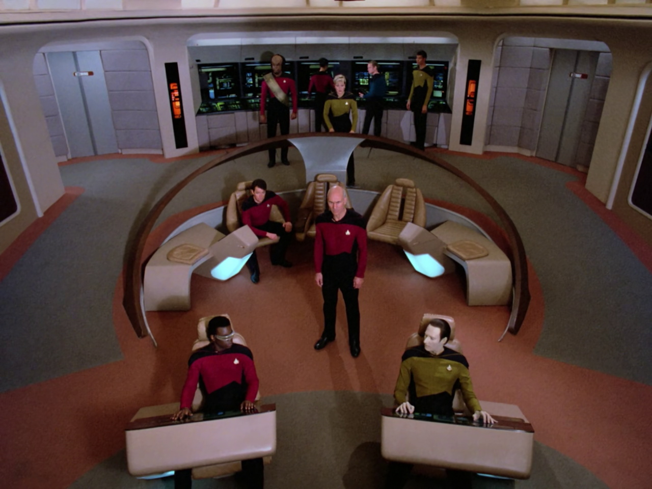 Still frame from Star Trek TNG 1x22 showing the Enterprise-D bridge set