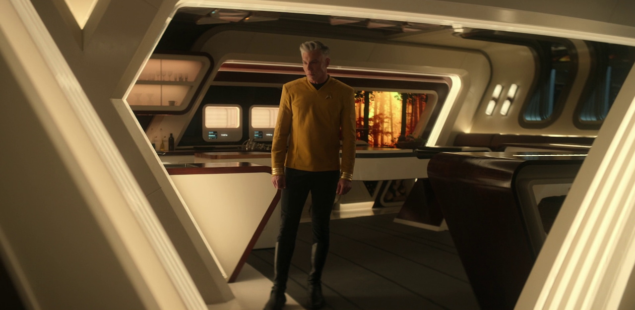 Still frame from Star Trek SNW 4x07 showing Pike