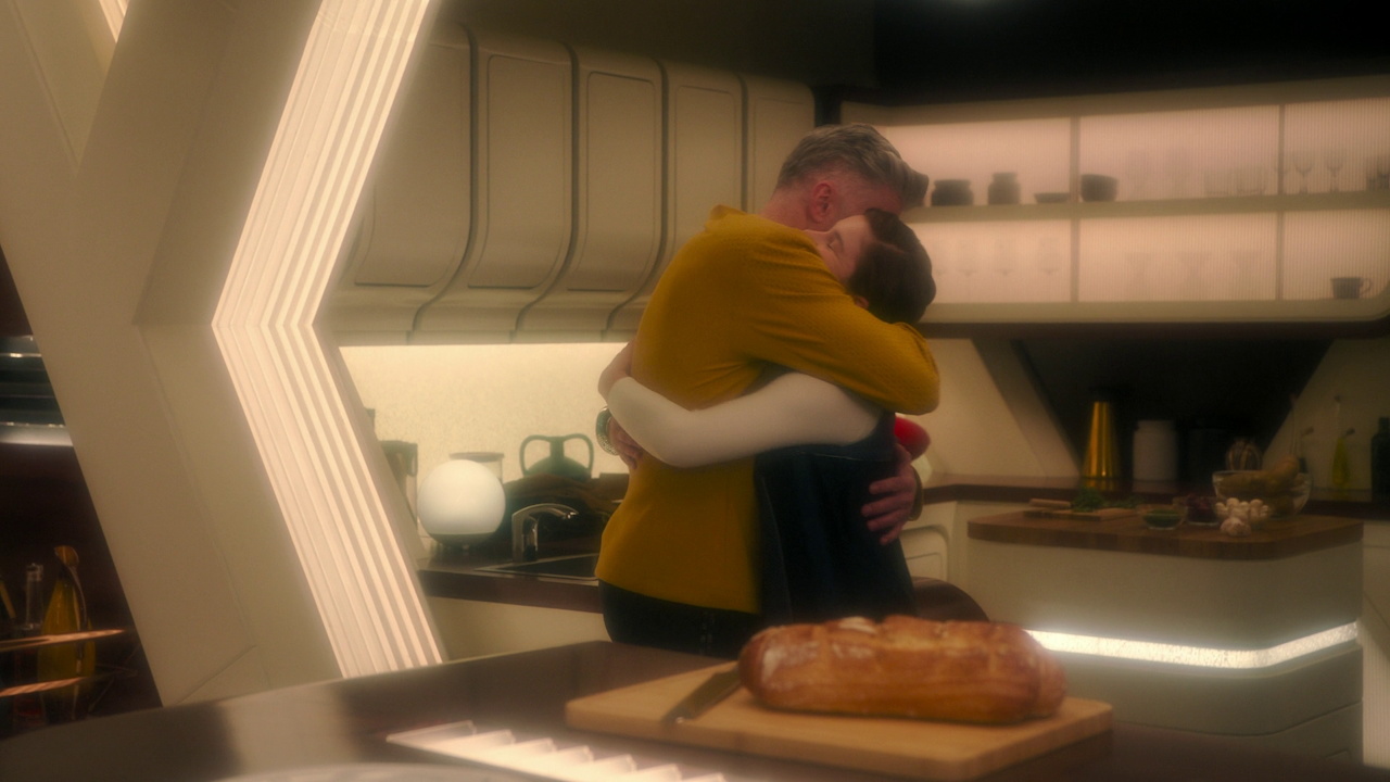 Still frame from Star Trek SNW 4x07 showing Pike and Juliet